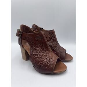 Roper Mika Floral Embossed Peep Toe Zippered Shootie Pumps Womens Size 5